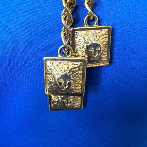 Anne Klein Black Leather Belt with Gold Lion Charms - Picture 2 of 12